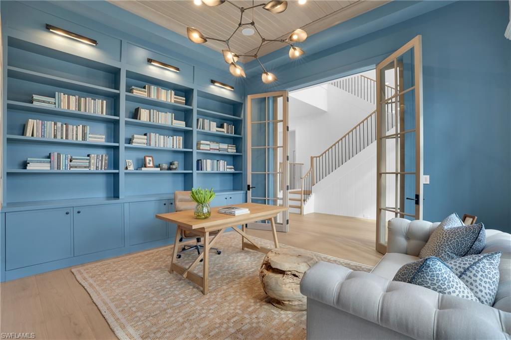 PARK SHORE - Residential