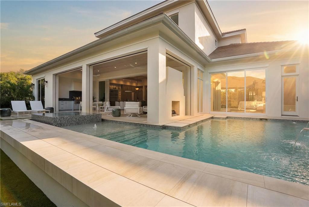 PARK SHORE - Residential