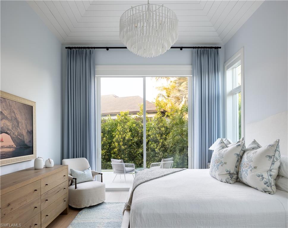 PARK SHORE - Residential