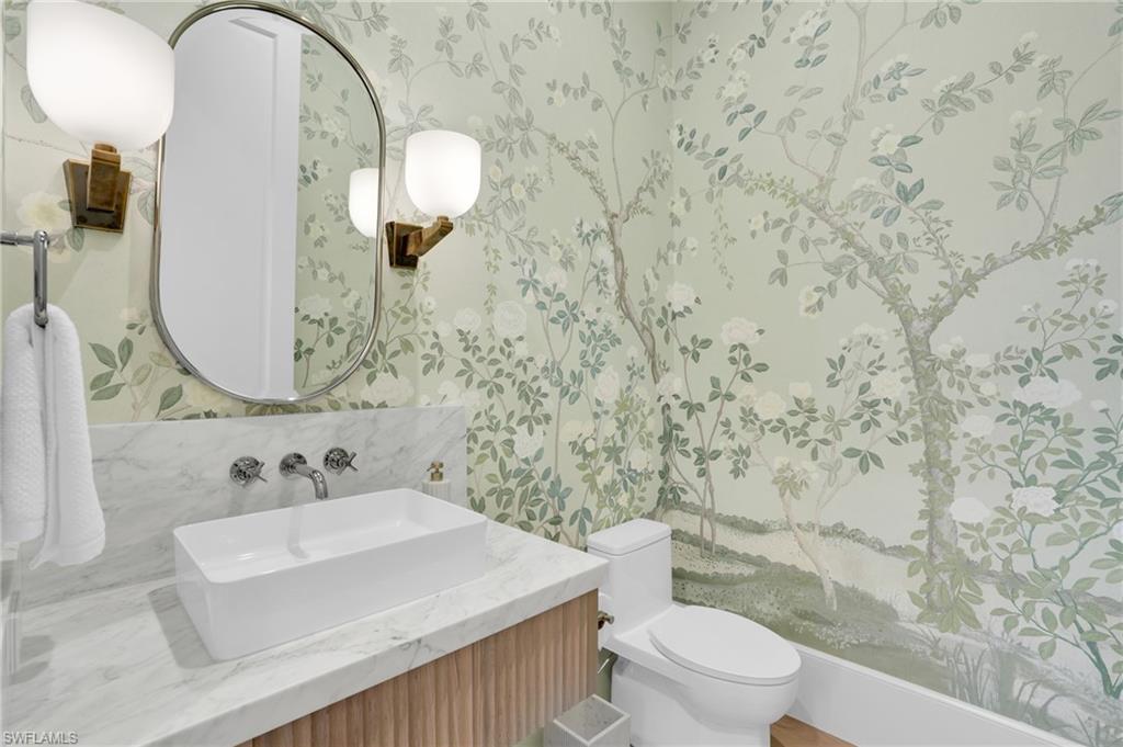 PARK SHORE - Residential