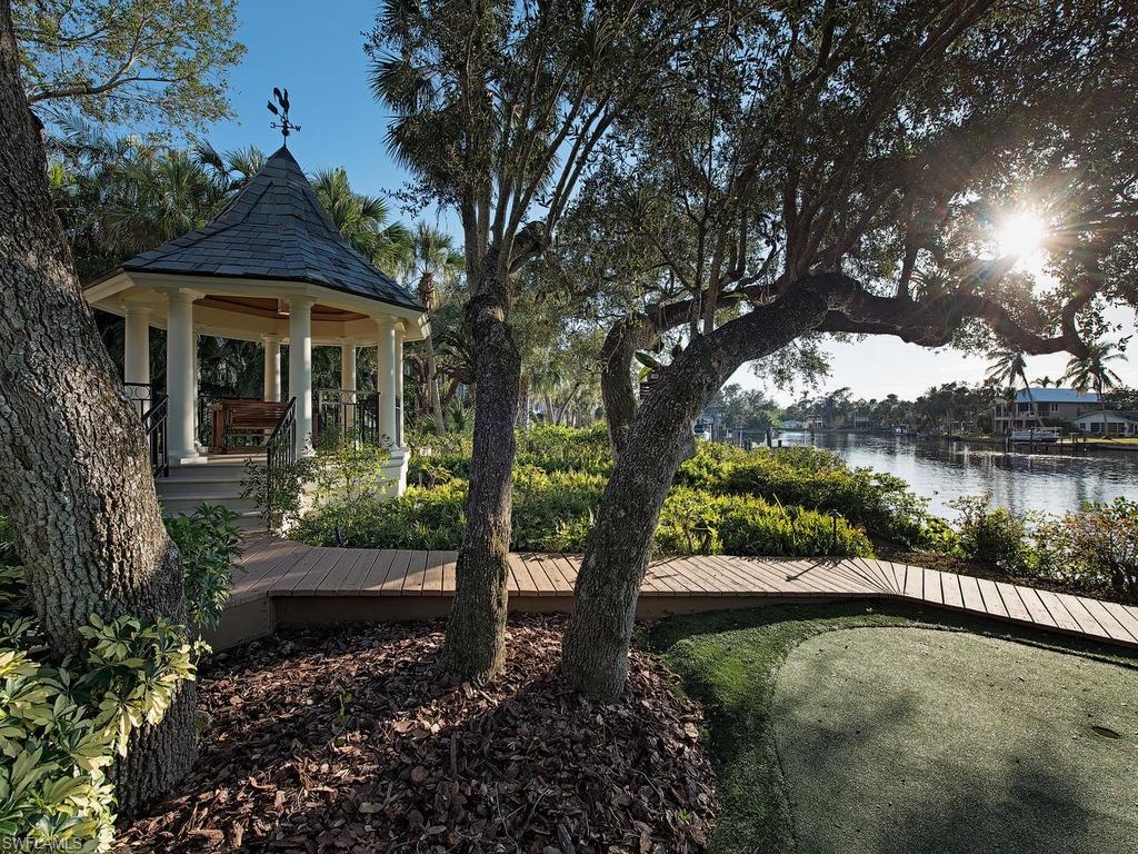 HIDDEN HARBOR - Residential