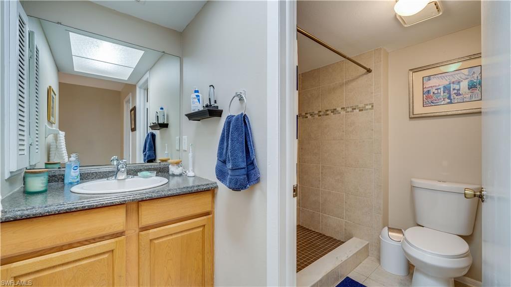 CAPTAINS POINTE CONDO - Residential