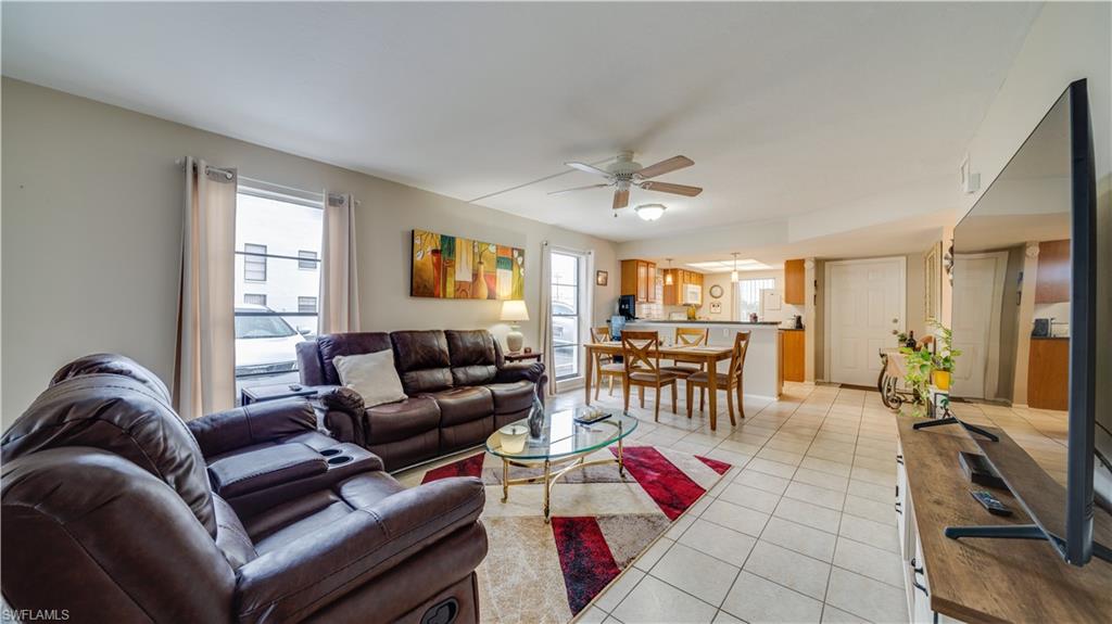 CAPTAINS POINTE CONDO - Residential