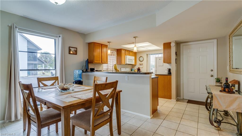 CAPTAINS POINTE CONDO - Residential