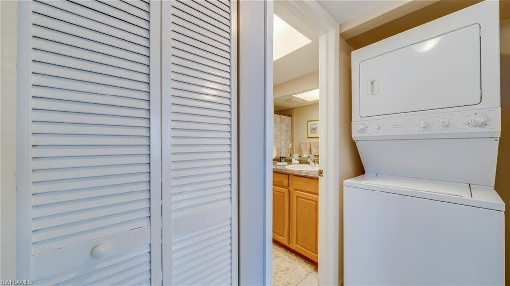 CAPTAINS POINTE CONDO - Residential