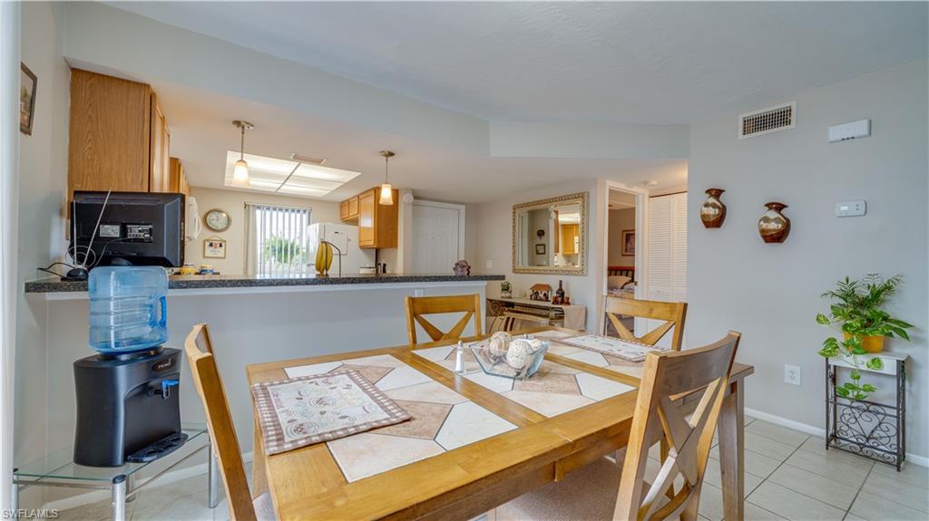 CAPTAINS POINTE CONDO - Residential