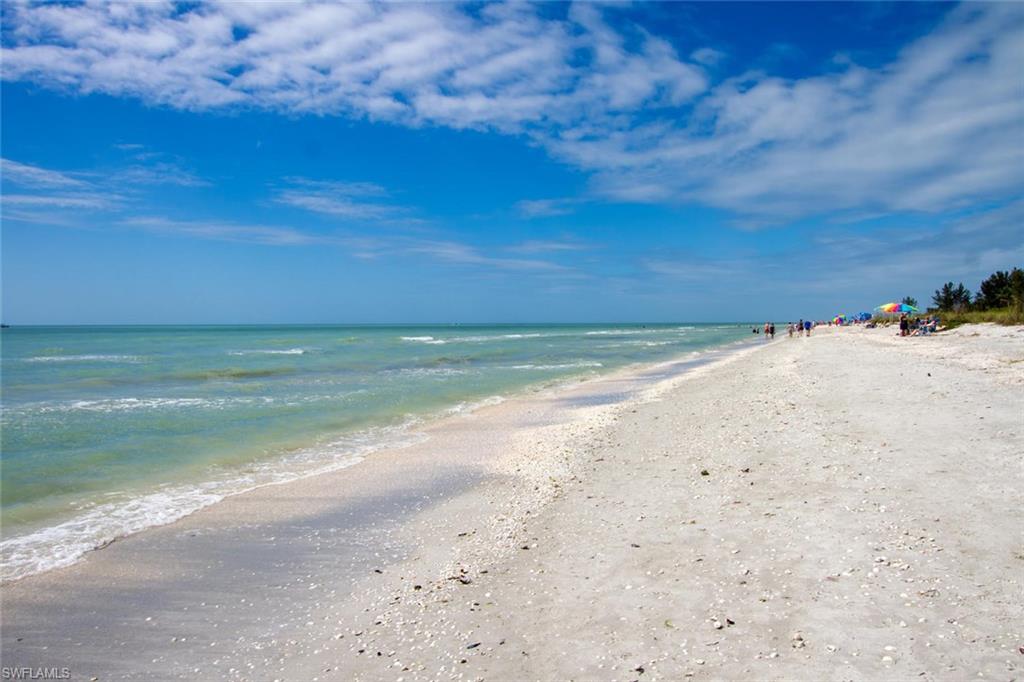 POINTE SANTO DE SANIBEL CONDO - Residential