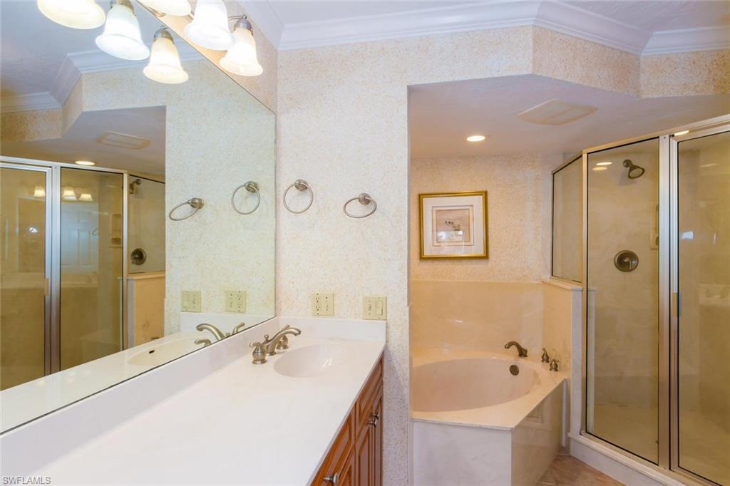 POINTE SANTO DE SANIBEL CONDO - Residential