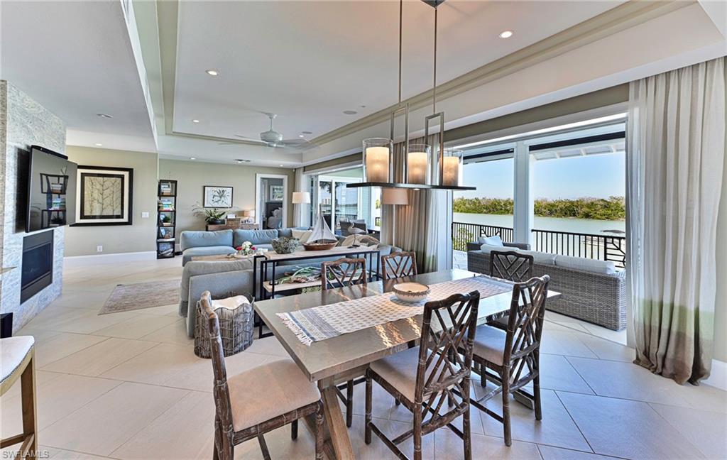 CAROLANDS - Residential