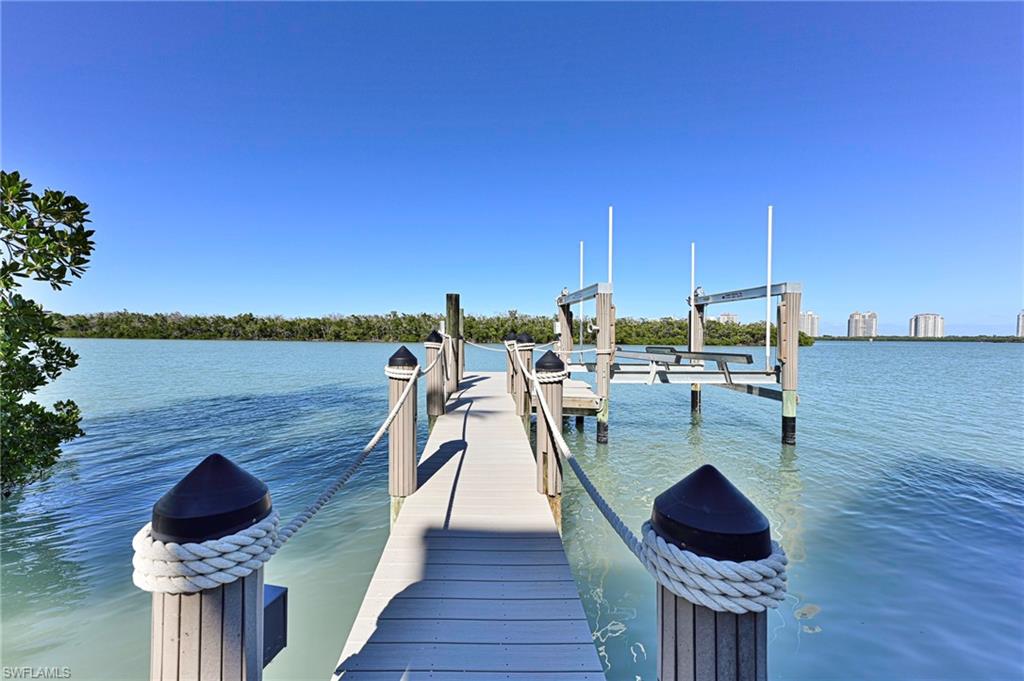 CAROLANDS - Residential