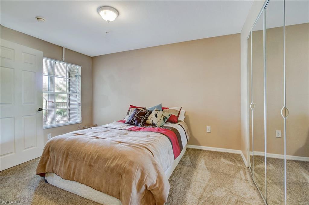 FOUR MILE COVE - Residential