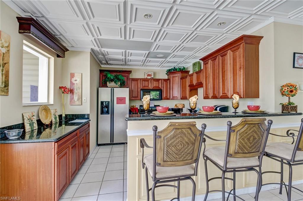 FOUR MILE COVE - Residential