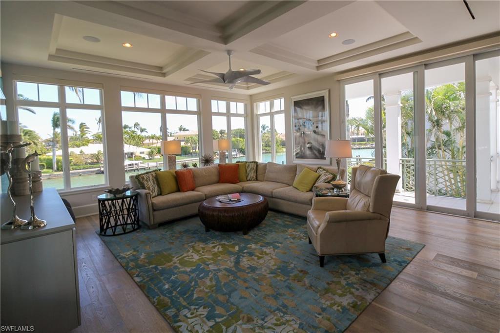 NAPLES CASAMORE - Residential