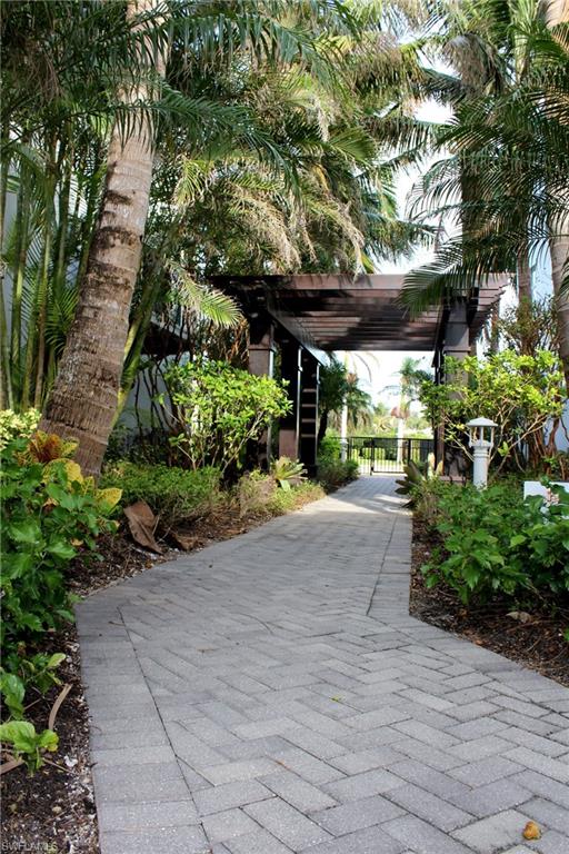 NAPLES CASAMORE - Residential