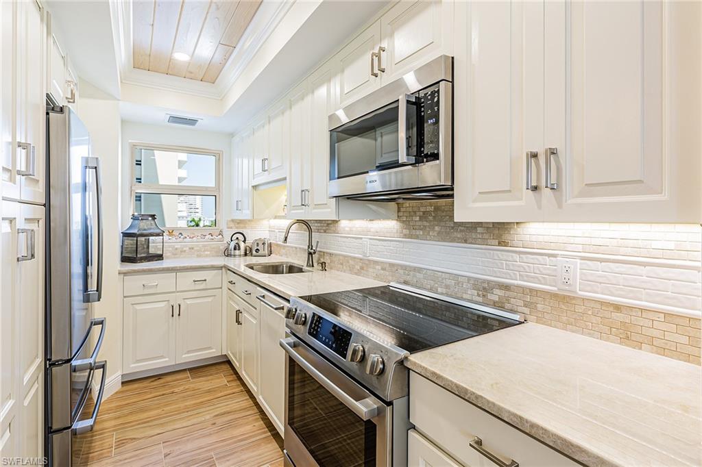 ADMIRALTY HOUSE - Residential