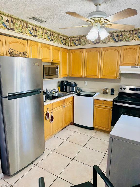 POINCIANA CONDO - Residential