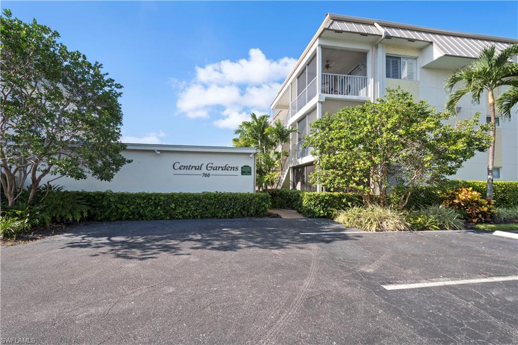 CENTRAL GARDEN - Residential