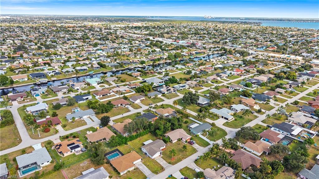 CAPE CORAL - Residential