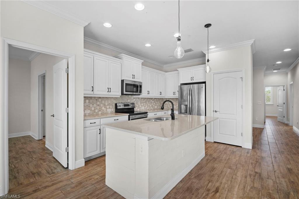 AVALON - Residential Lease