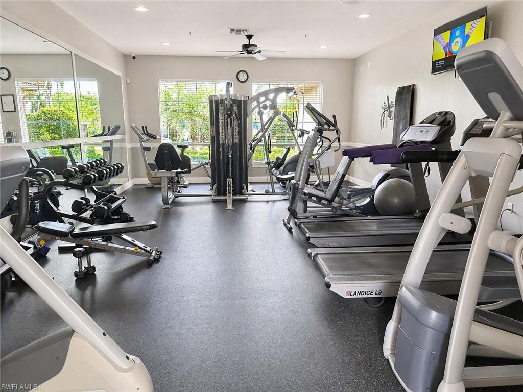 HUNTINGTON LAKES - Residential