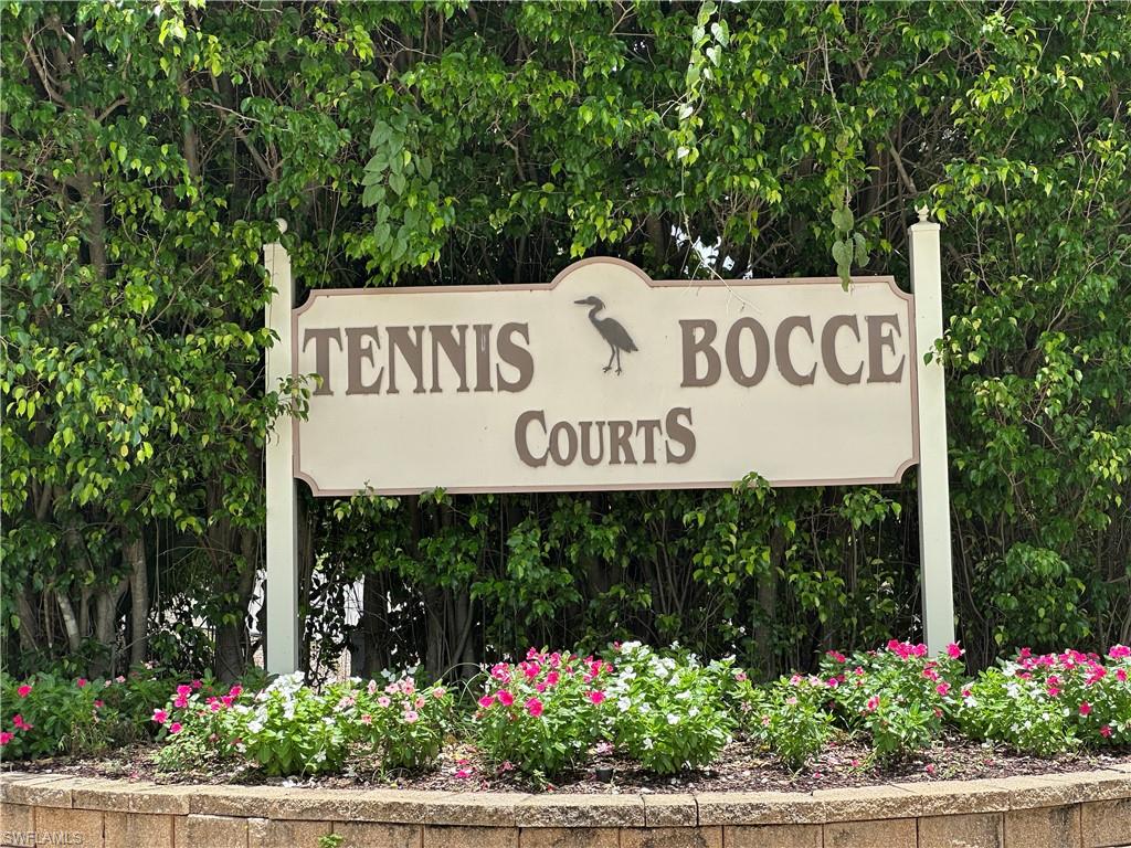 HUNTINGTON LAKES - Residential