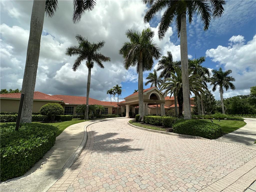 HUNTINGTON LAKES - Residential