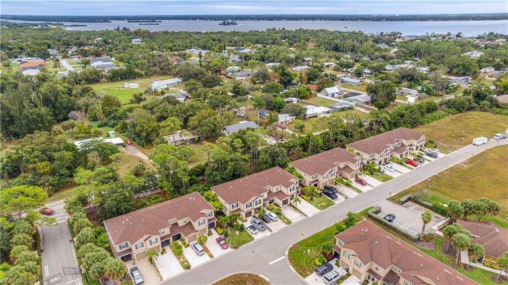 BAYSHORE COMMONS - Residential