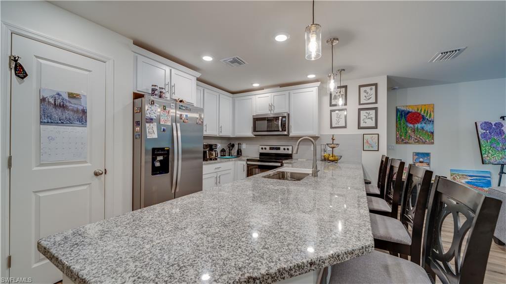 BAYSHORE COMMONS - Residential