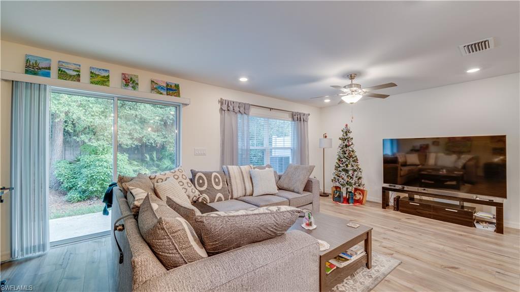 BAYSHORE COMMONS - Residential