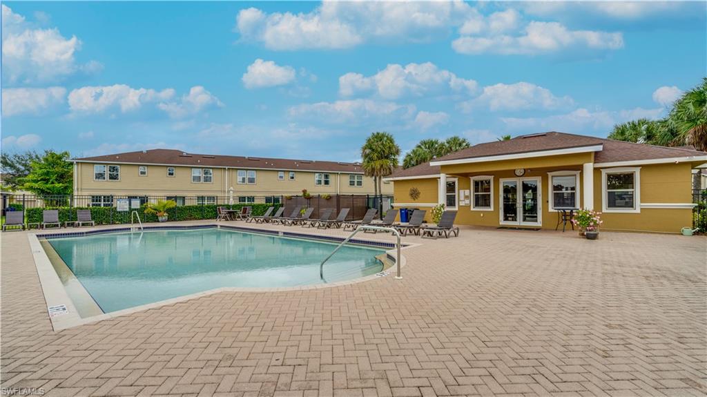 BAYSHORE COMMONS - Residential