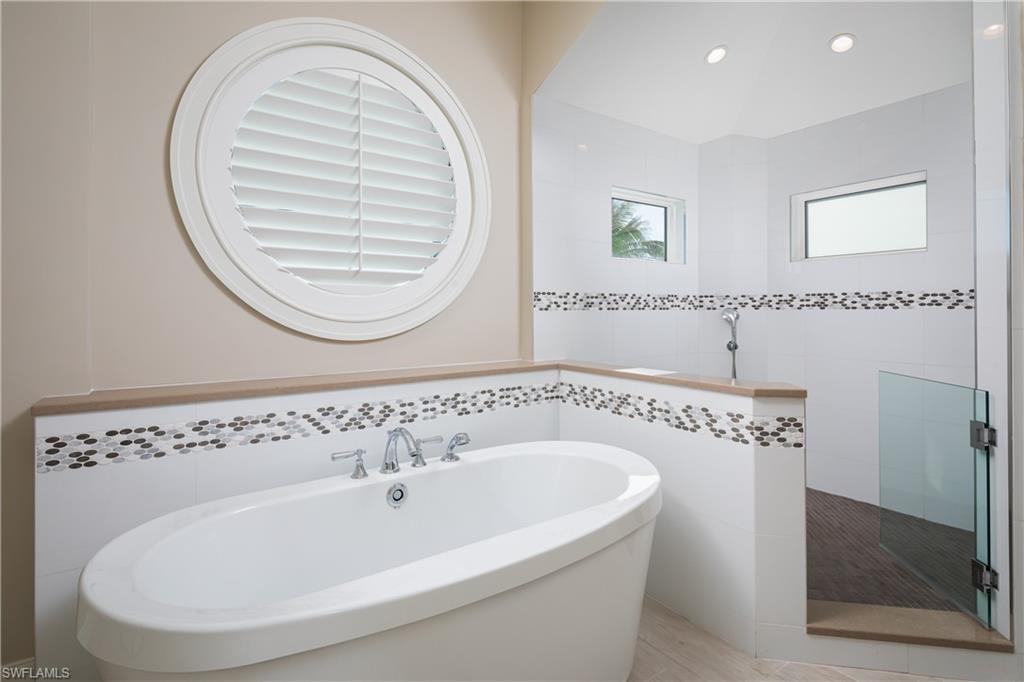 BONITA BEACH - Residential