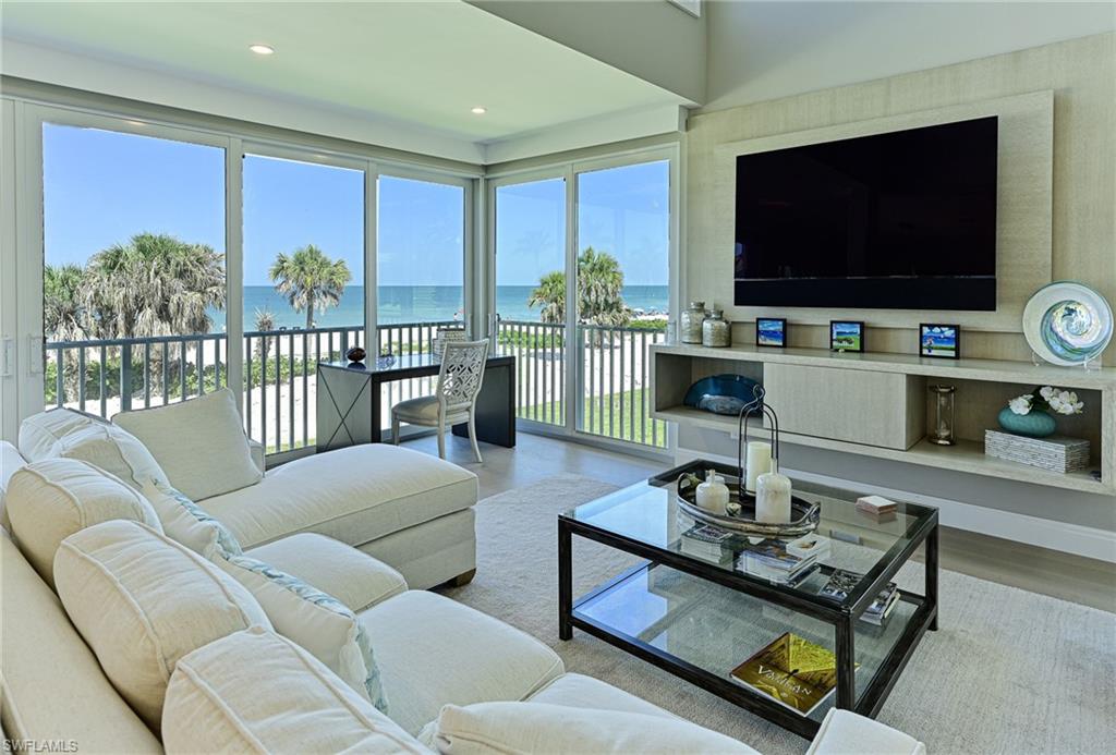 VILLAS AT BAREFOOT BEACH - Residential