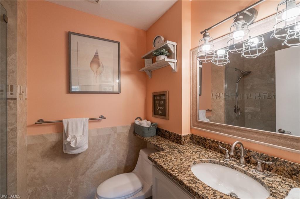 VILLE DE MARCO - Residential Lease