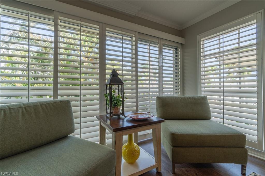 VILLE DE MARCO - Residential Lease