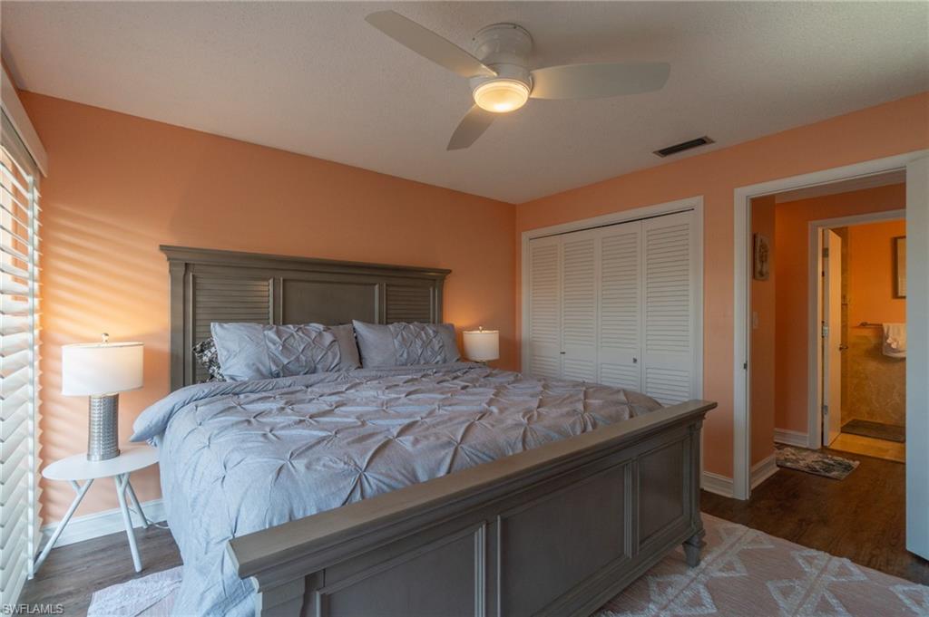 VILLE DE MARCO - Residential Lease