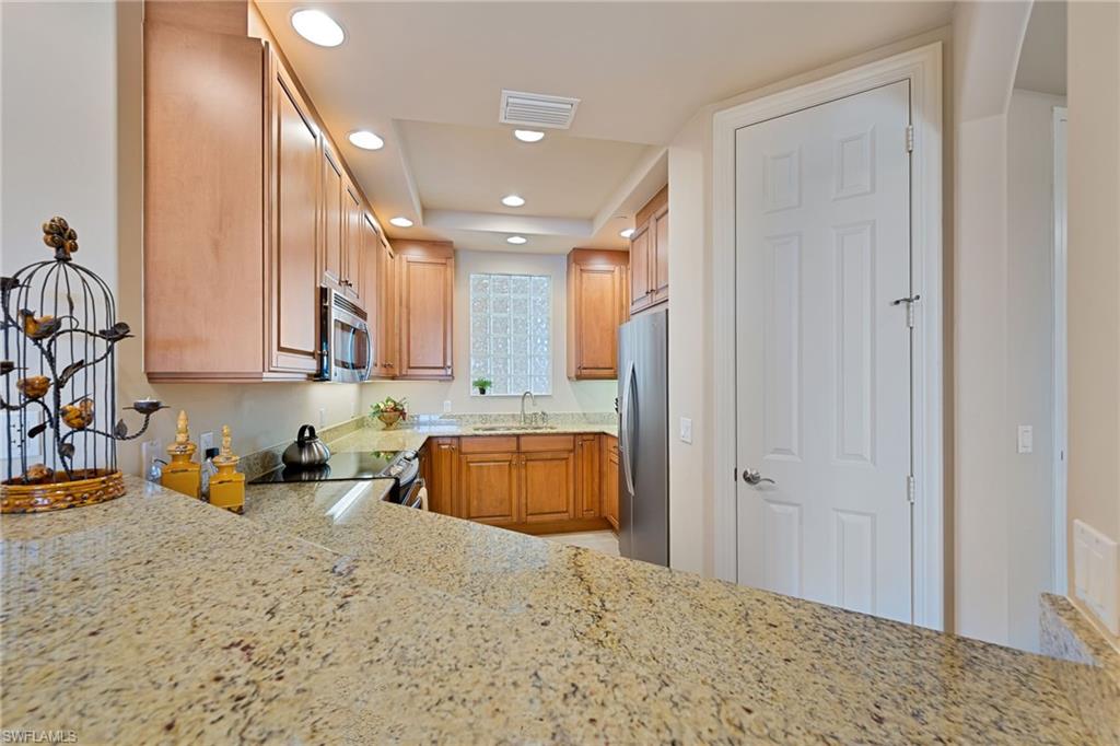 580 El Camino Real 3705