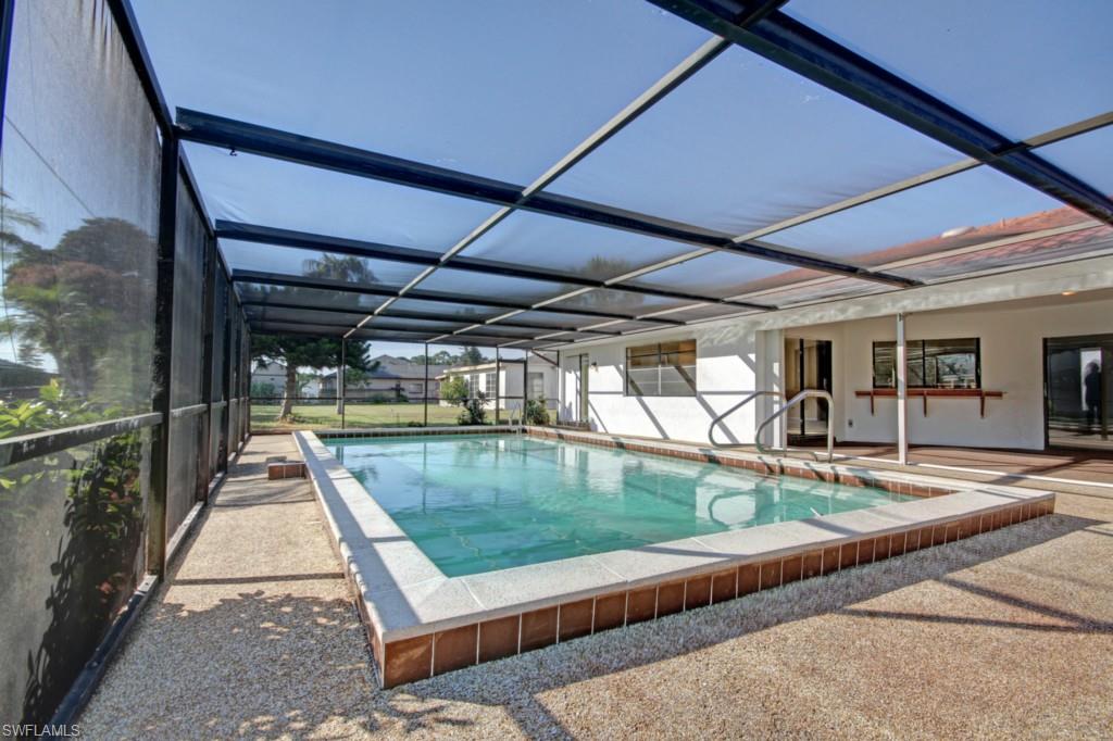 COUNTRY CLUB ESTATES SUBD - Residential