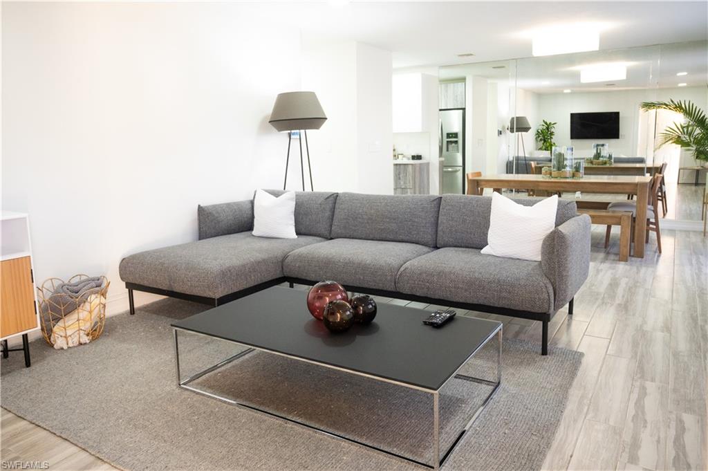 GLADES COUNTRY CLUB - Residential