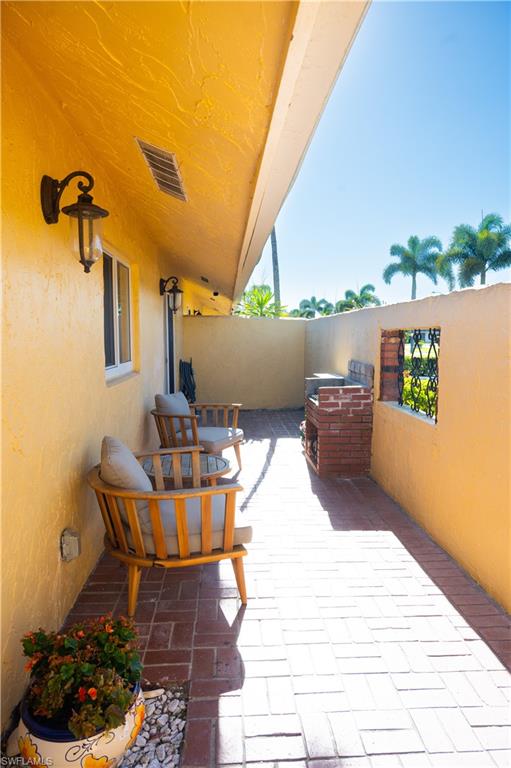 GLADES COUNTRY CLUB - Residential