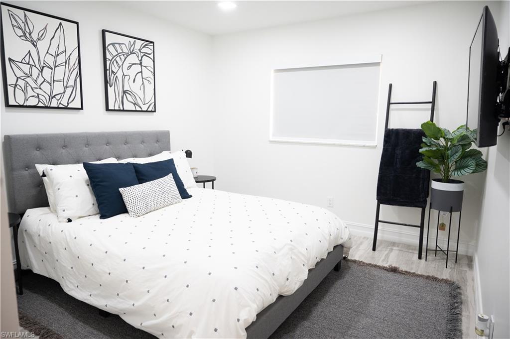 GLADES COUNTRY CLUB - Residential