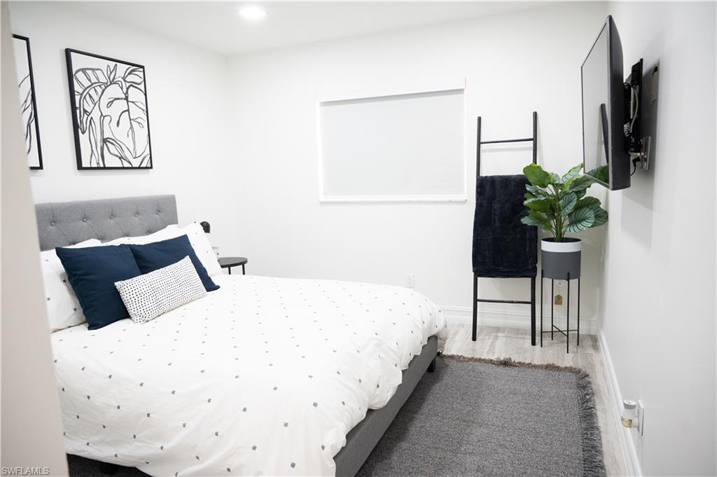 GLADES COUNTRY CLUB - Residential