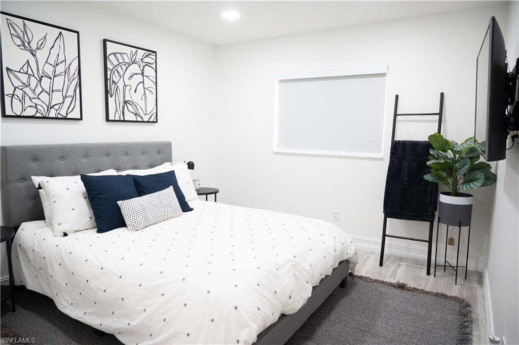 GLADES COUNTRY CLUB - Residential