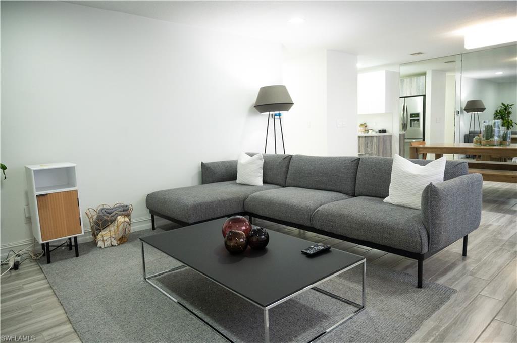 GLADES COUNTRY CLUB - Residential