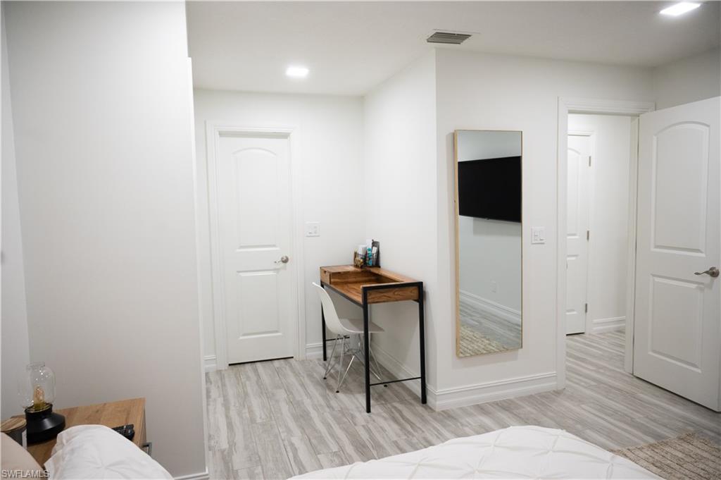 GLADES COUNTRY CLUB - Residential