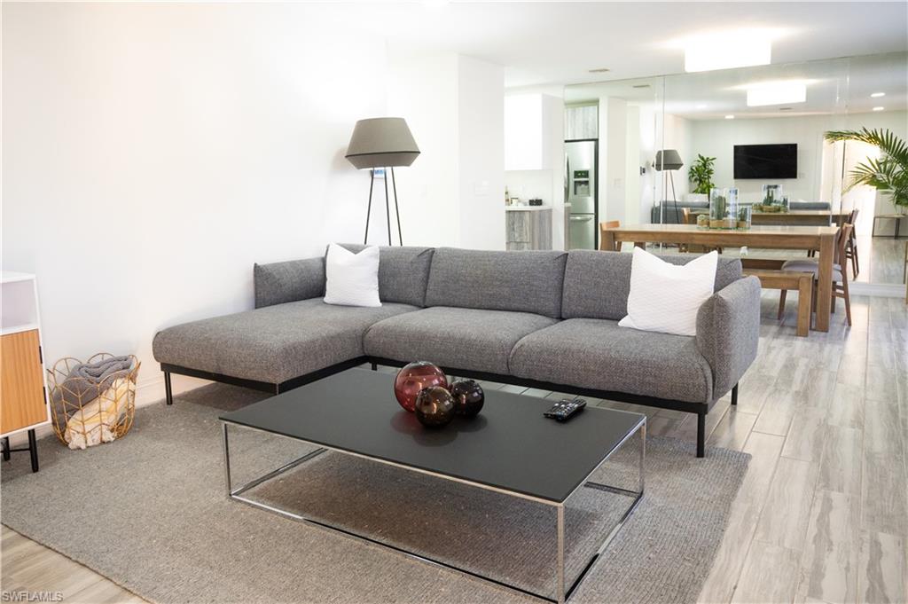 GLADES COUNTRY CLUB - Residential