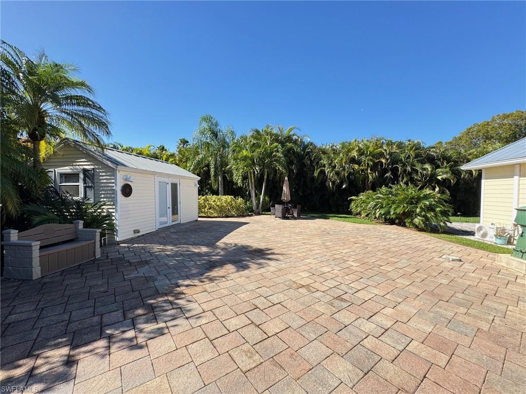 RIVERBEND MOTORCOACH RESORT - Land