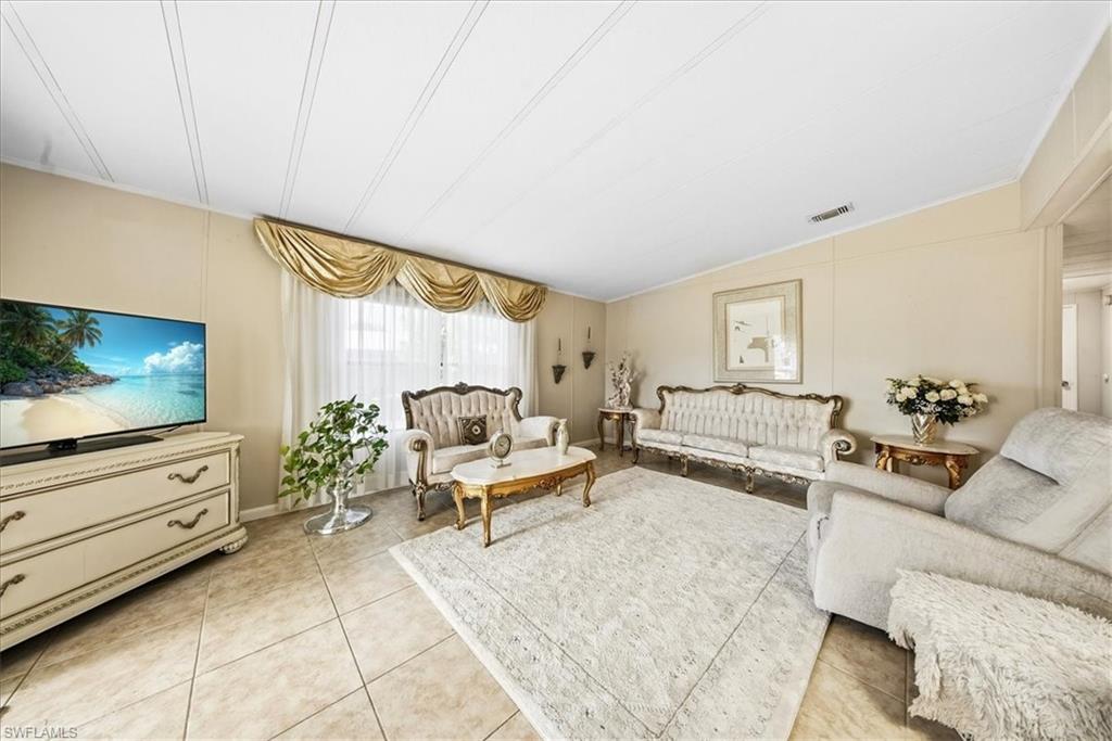 IMPERIAL HARBOR - Residential