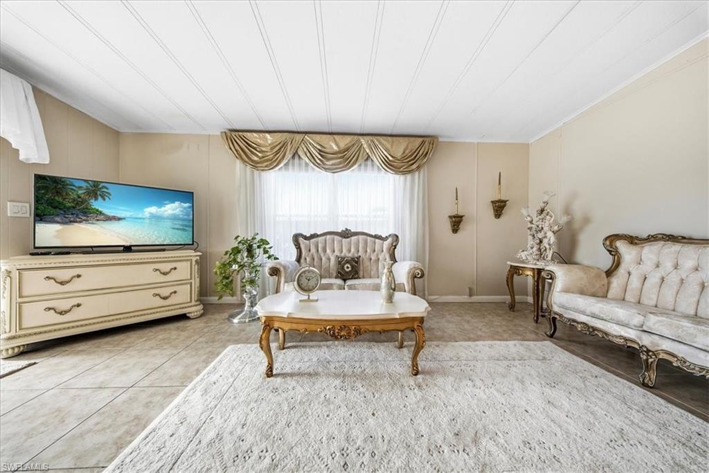 IMPERIAL HARBOR - Residential