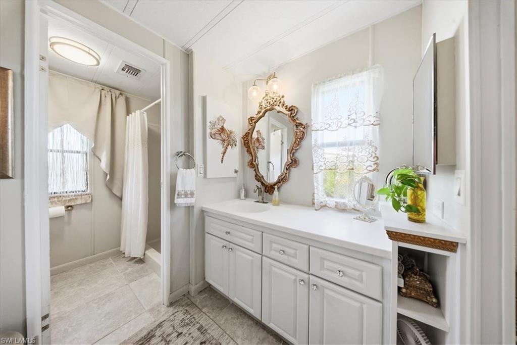 IMPERIAL HARBOR - Residential