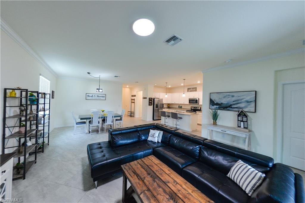 PORTICO - Residential